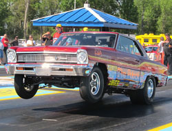Bill Zaskowski recently made a showing at the JRGS NHRA SPORTSnatioanls at Belle Rose,Louisiana in his Chevy II.
