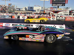 Steve Williams drives his Super Gas Corvette to the final round in Las Vegas