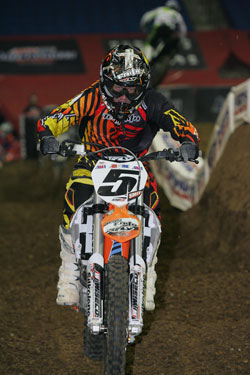 Team Faith Rider, Kelly Smith, recently jumped into the fourth spot in the points race in the AMA Amsoil Arenacross series 