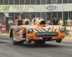 Tommie Phillips' Tigerflow/K&N Engineering TNT-Suns Super Comp dragster